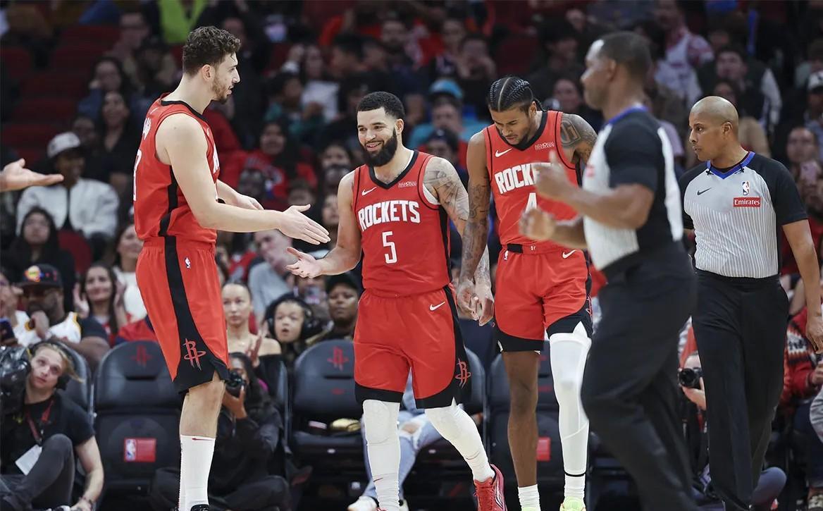 爱游戏官网-关于加时末段NBA总决赛焦点战，密尔沃基雄鹿战术微调，气氛紧张，赛程密集仍需轮换的信息